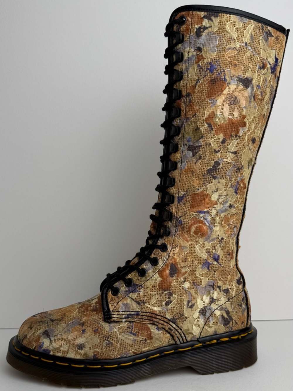 Vintage Dr. Martens Floral Lace Burlap Tall 18 Eye Boots UK 5 - Picture 5 of 16